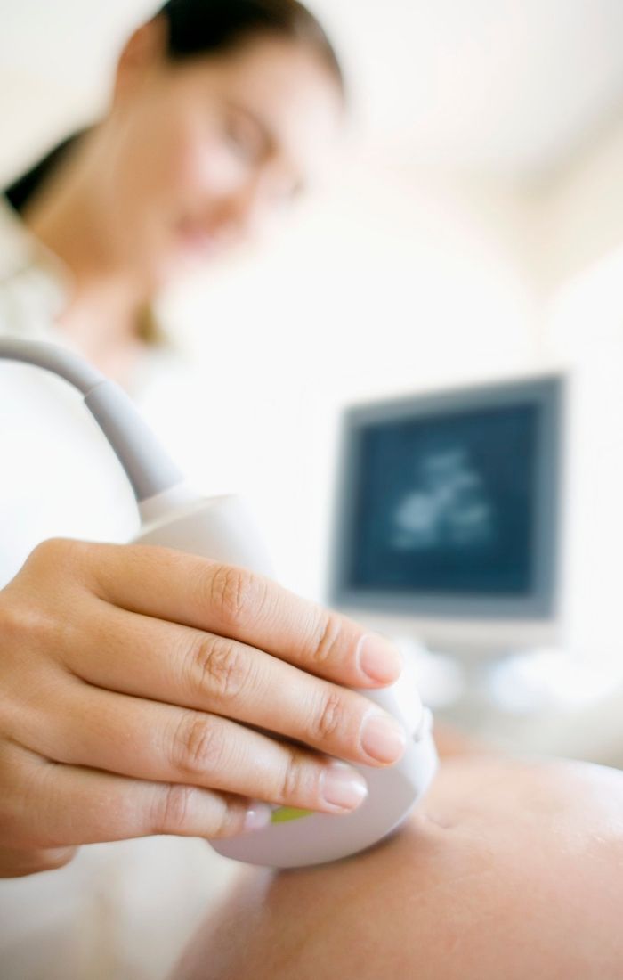 A Sonographer performing 3d Ultrasound in Columbus, GA